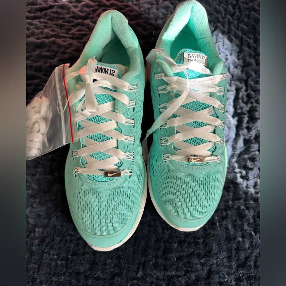 Tiffany x Nike Lunaglide + Women’s Running Shoes San Francisco Marathon 2012 NWT - Picture 2 of 8
